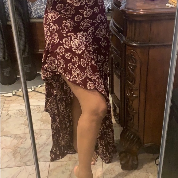 High low skirt - Picture 2 of 3